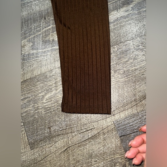 Brown Ribbed Two-Piece Set - Picture 4 of 5